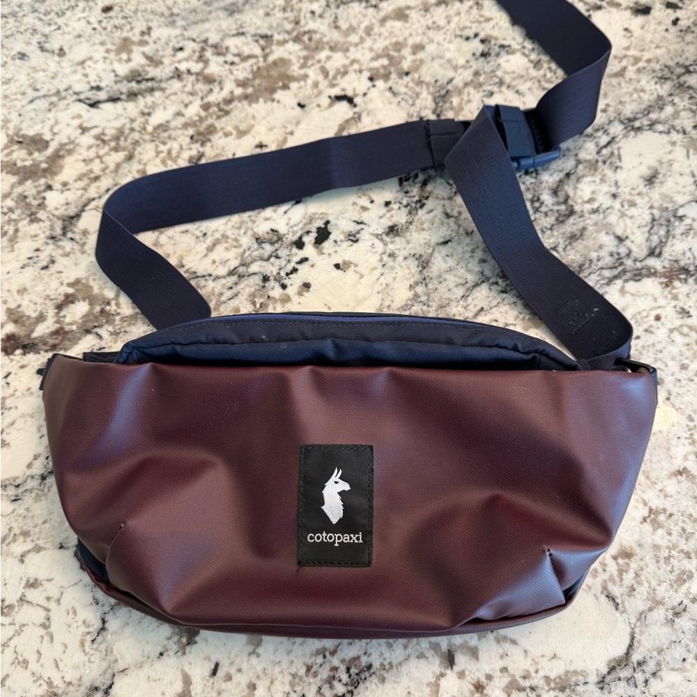Cotopaxi plum and orange  Crossbody Bag